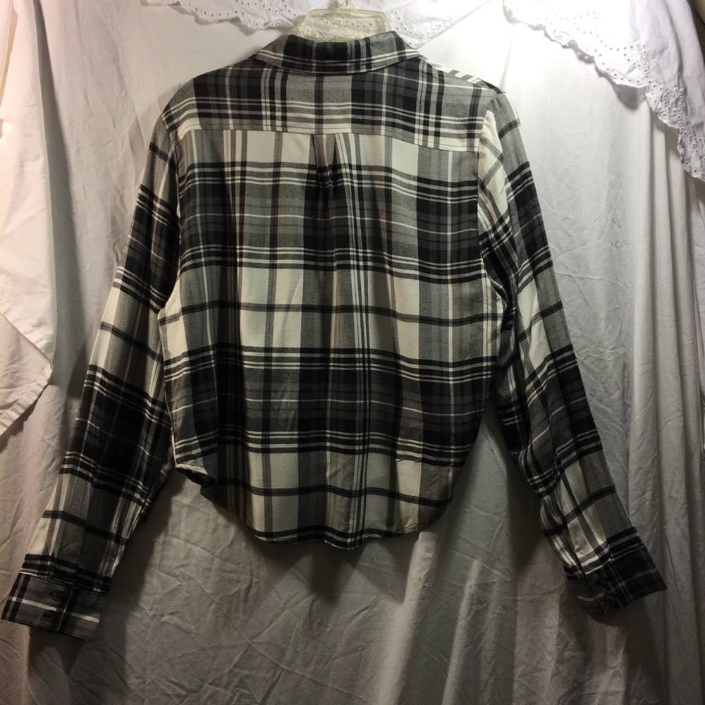 Wild Fable Plaid Top - size Medium - Picture 3 of 9